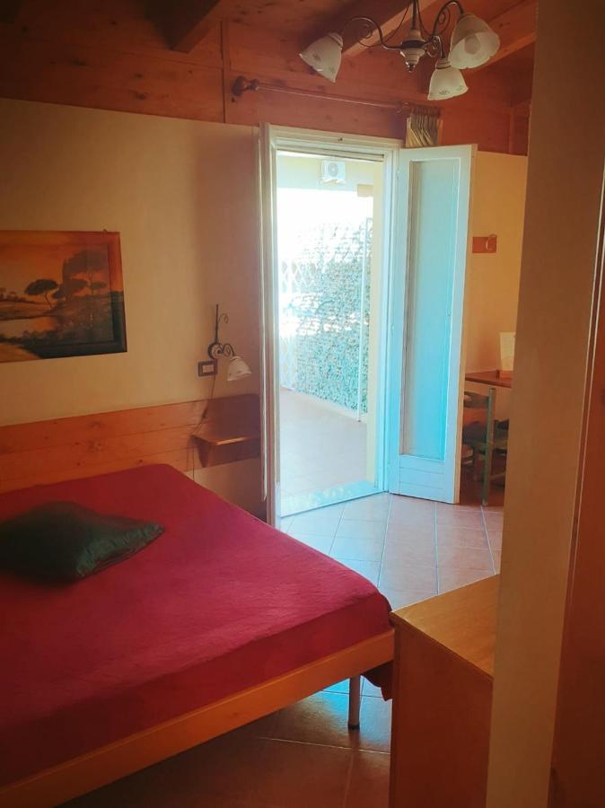 Olympo Bed & Breakfast บิสเชลเย ภายนอก รูปภาพ